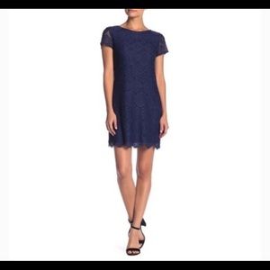 Laundry by Shelli Segal Navy Cap Sleeve Lace dress
